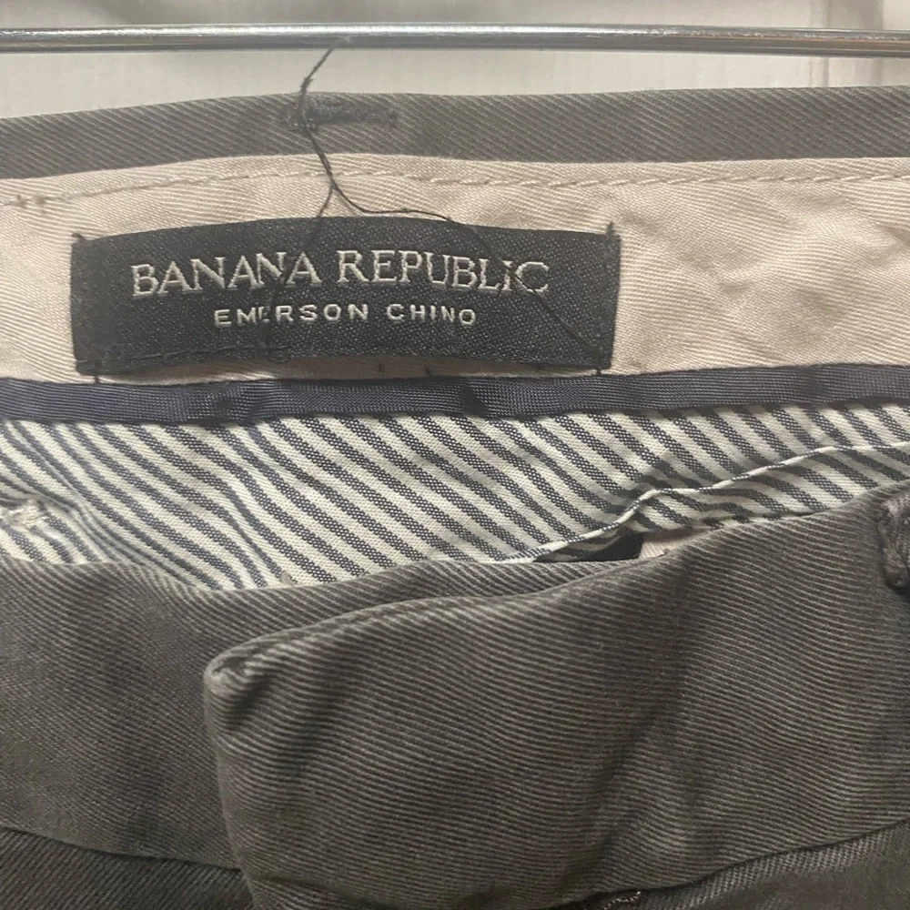 Banana Republic men chino gray pants size 32